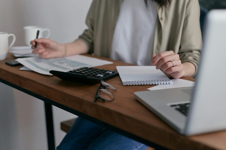 How to Set Up a Family Command Center for Smooth Organization
