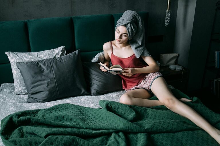 How to Sleep Better with an Effective Wind-Down Routine